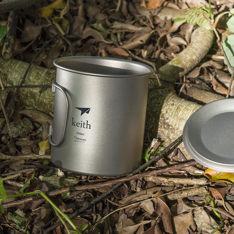 KEITH Titanium Ti3207 Single-Wall Mug with Folding Handle and Lid - 20.3 fl oz