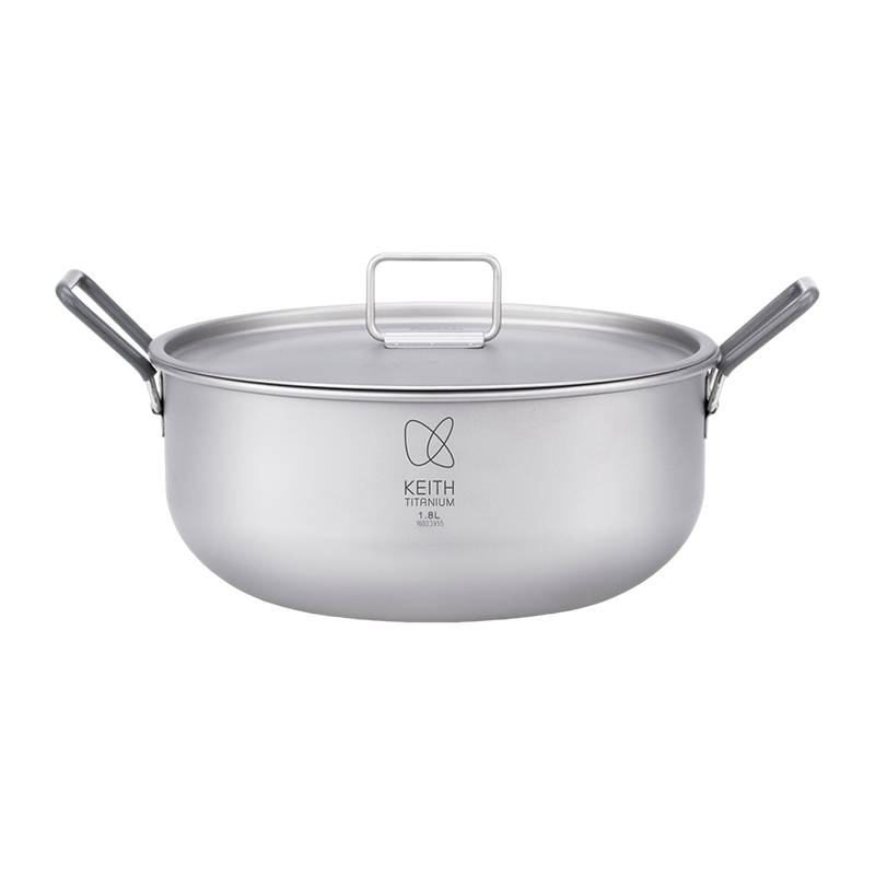 Keith Titanium Ti6015 1.8 L pot with lid on a black background