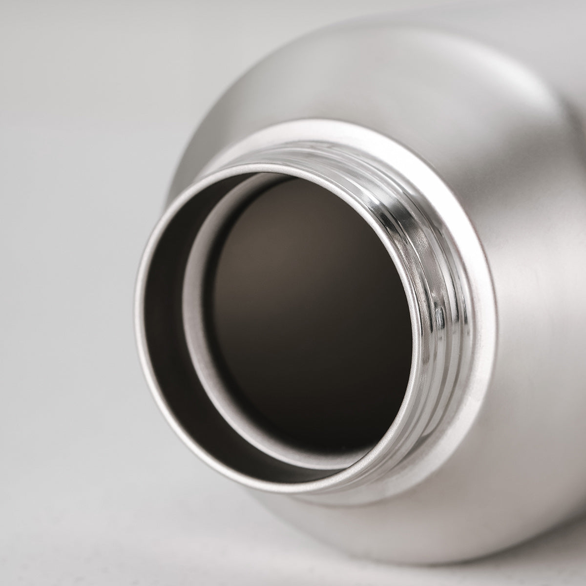 KEITH Titanium Ti31105 Titanium Vacuum Bottle