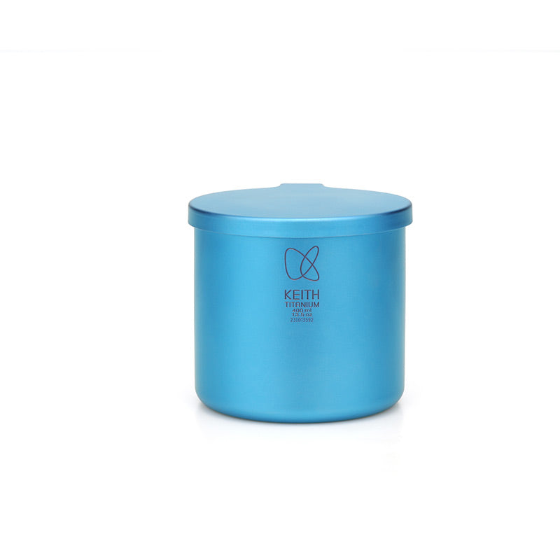 Keith Titanium glacier blue radiant spectrum cup with lid on a white background