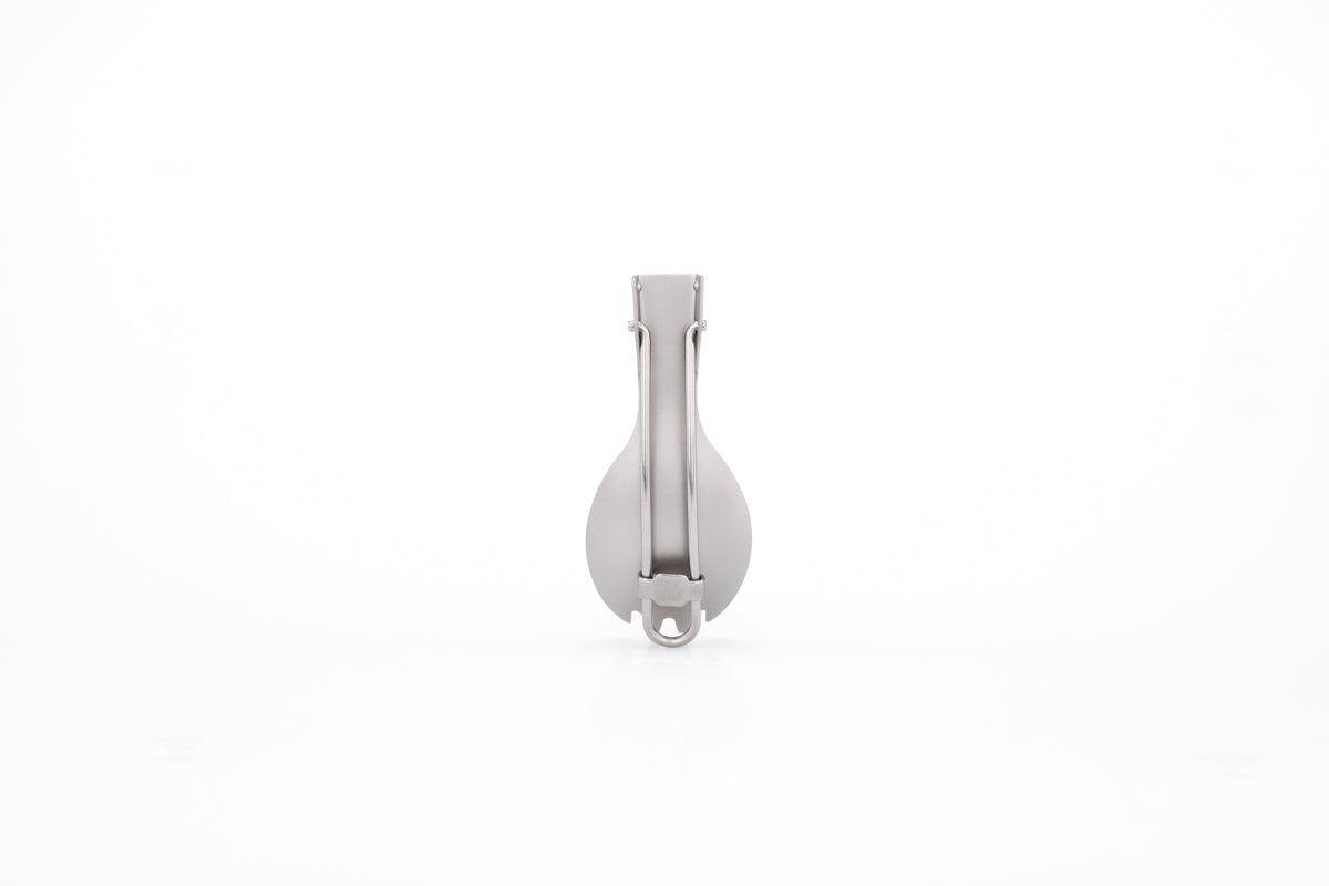 白背景に置かれたKEITH Titanium Ti5301折りたたみスポークの背面ビュー
