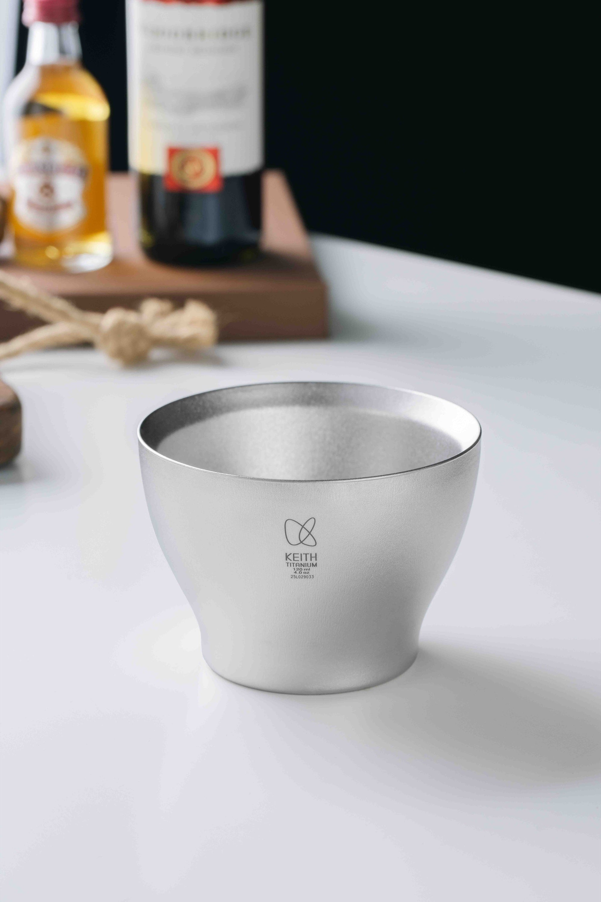 Keith Titanium Ti3909 Huaiyue cup on a home bar table