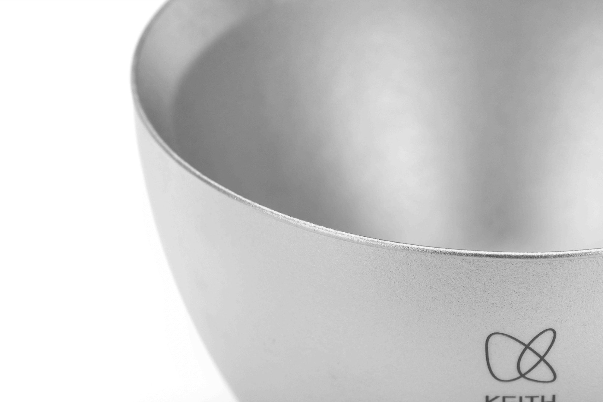 Close-up of the Ice Crystal Titanium Finish rim on the Ti3909 Huaiyue cup